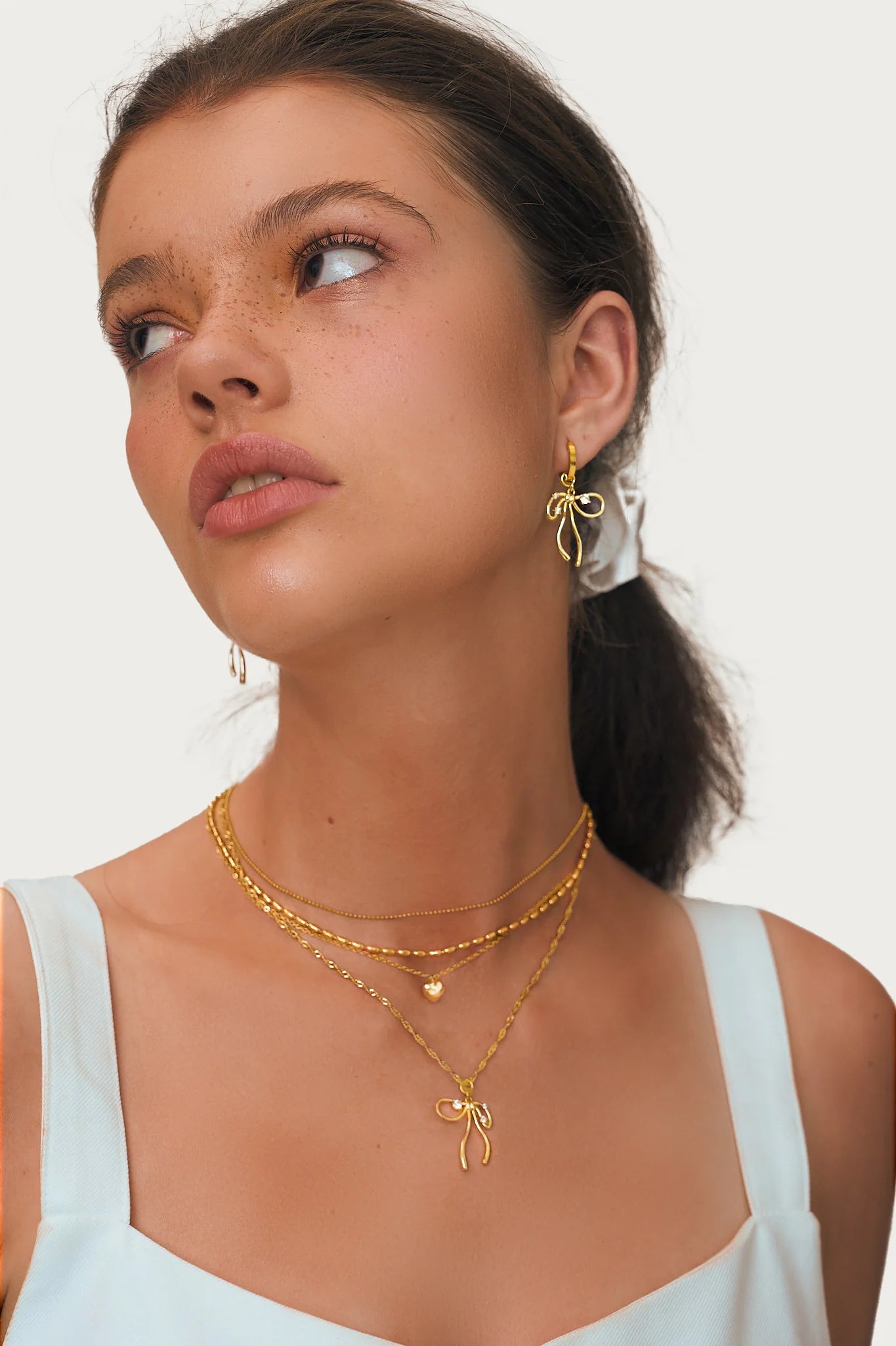 Collana con fiocco oro